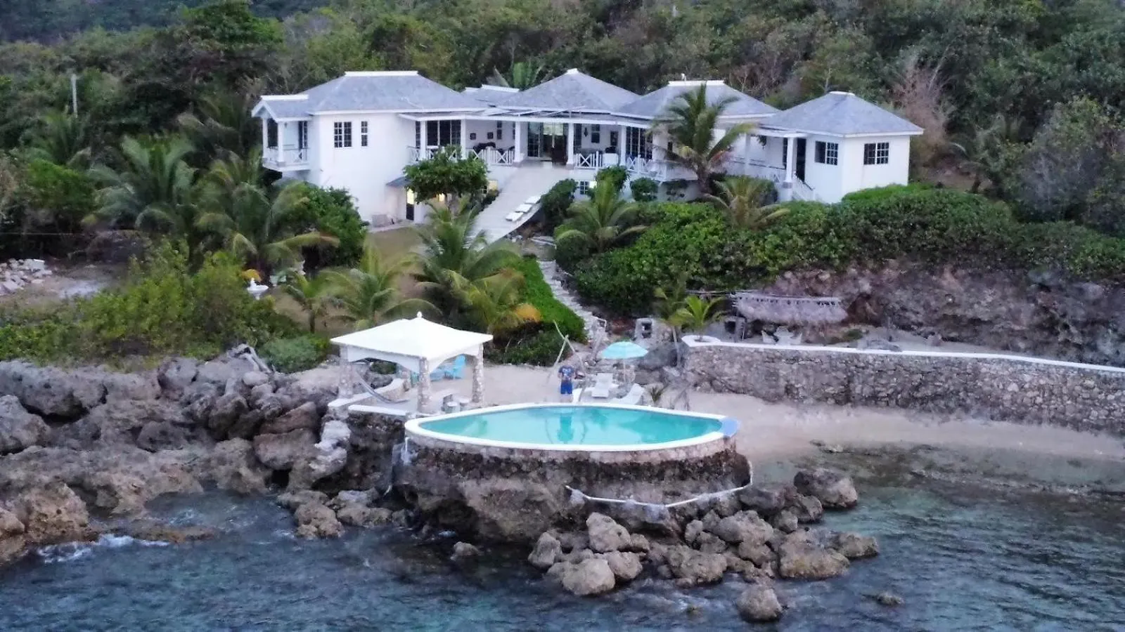 Cottage At Forever Robins Bay